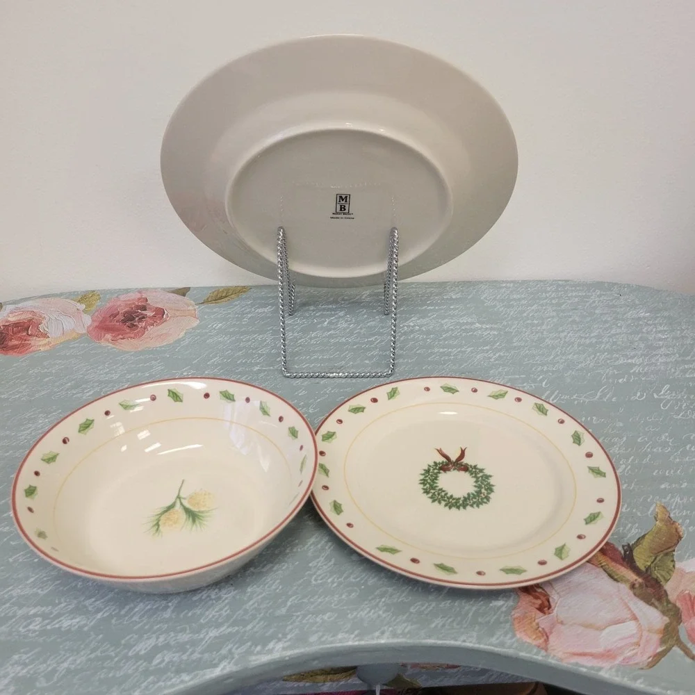 Merry Brite 3pc Christmas Dish Dinner & Salad Plates & Bowl Dinnerware Set‎